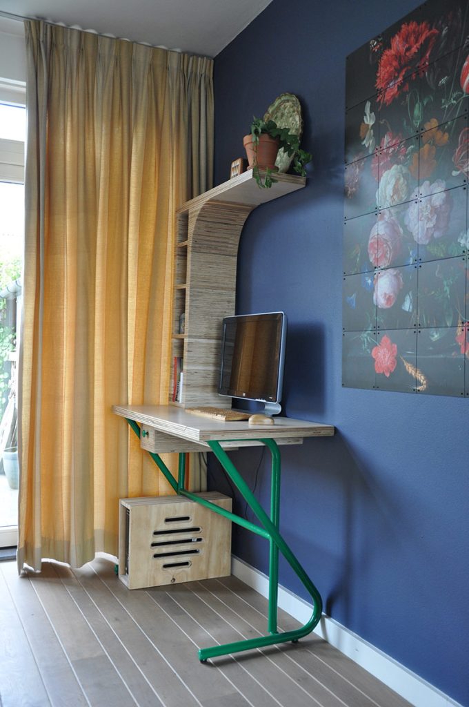 Buro in multiplex lagen